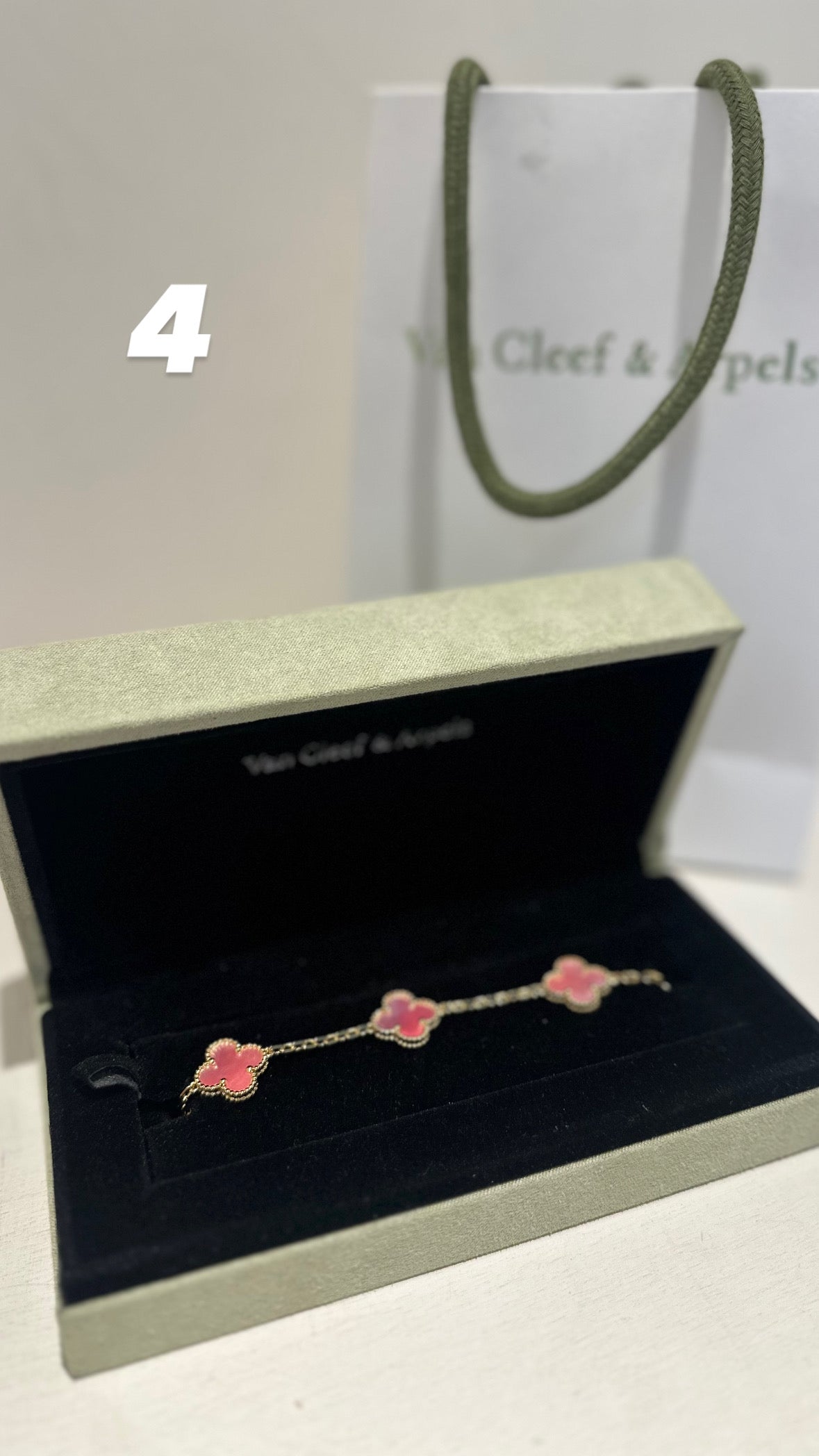 VAN CLEEF & ARPELS